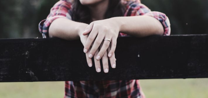 woman hands gate